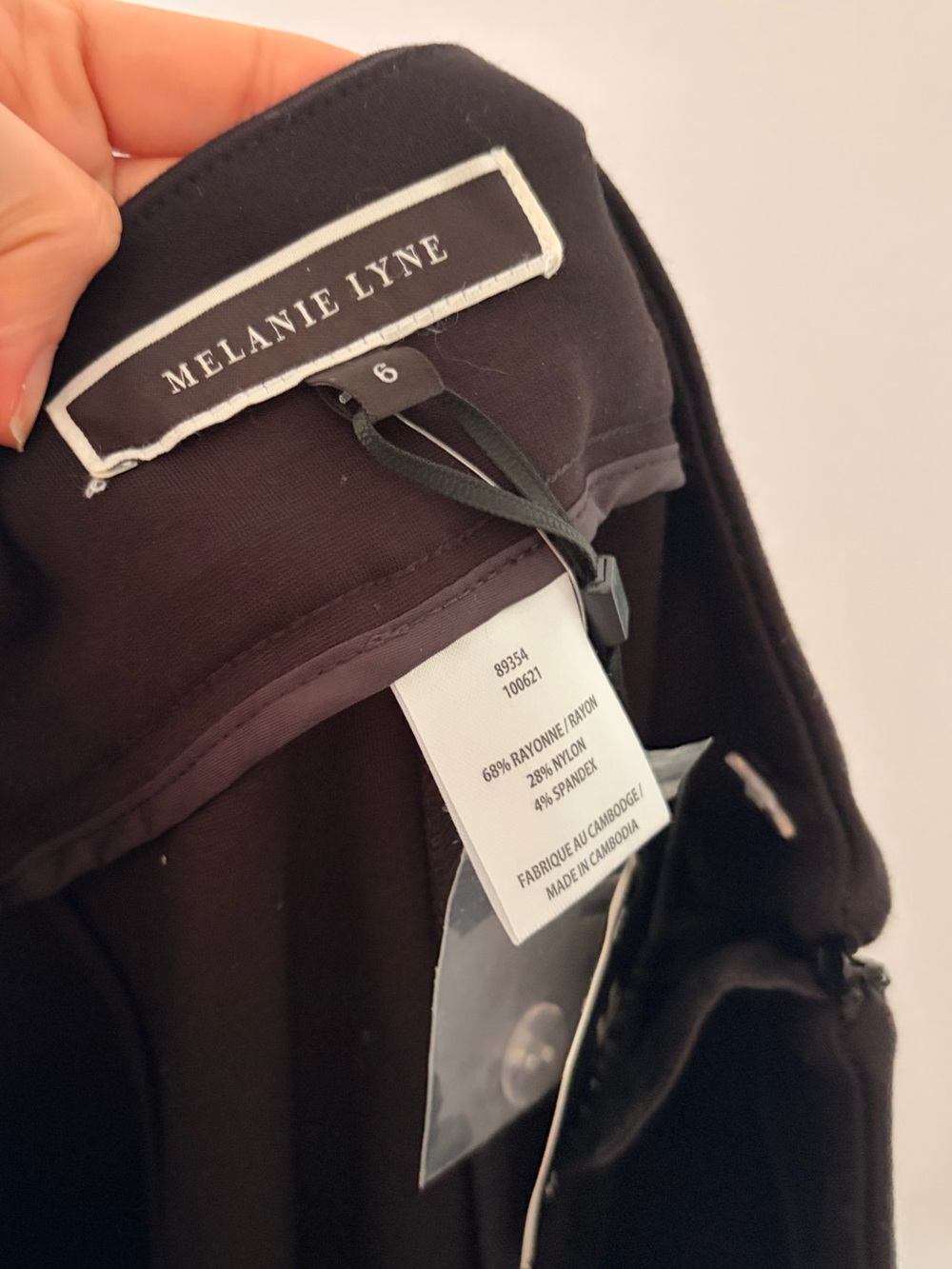 NWT Melanie Lyne Soho Button Detail Pants - Size 6 - Picture 11 of 11